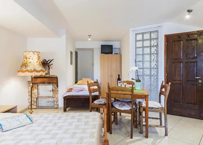 Awesome Studio In Pula With Wifi