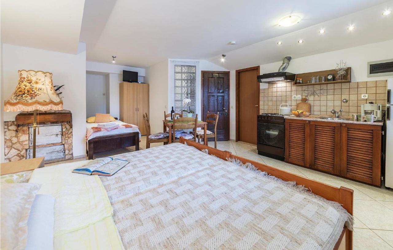 Apartment Awesome In With Wifi